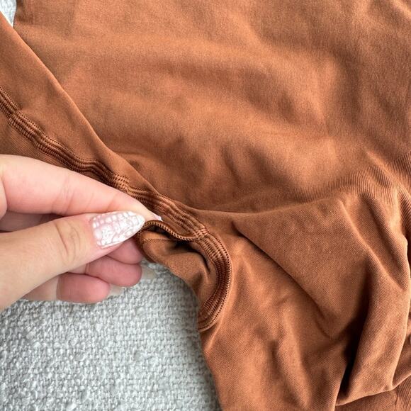SKIMS Seamless Sculpt High Waisted Above Knee Short Bronze Shapewear XS NWOT - Picture 2 of 5